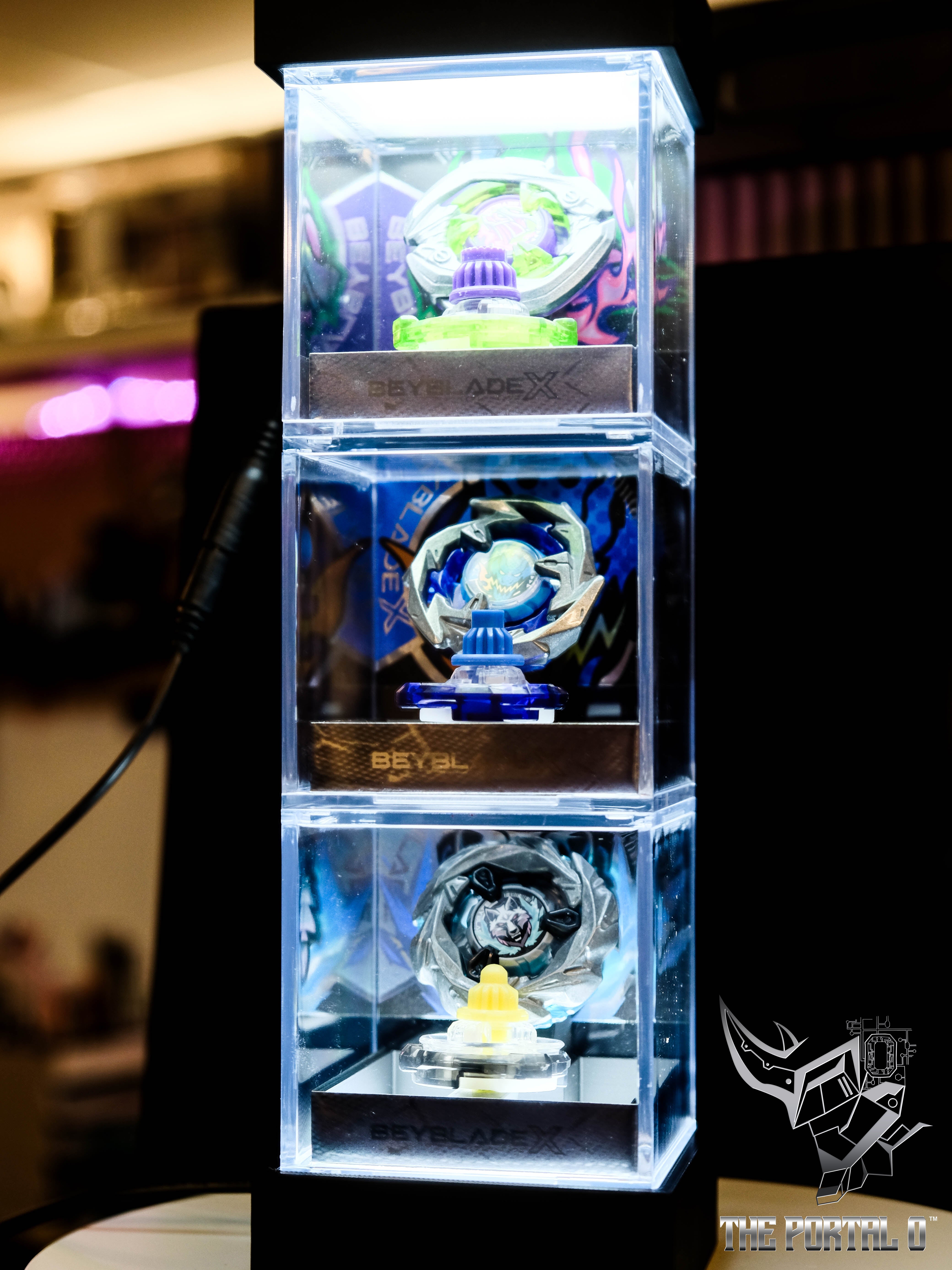 Universal 8cm Acrylic Display Light Base