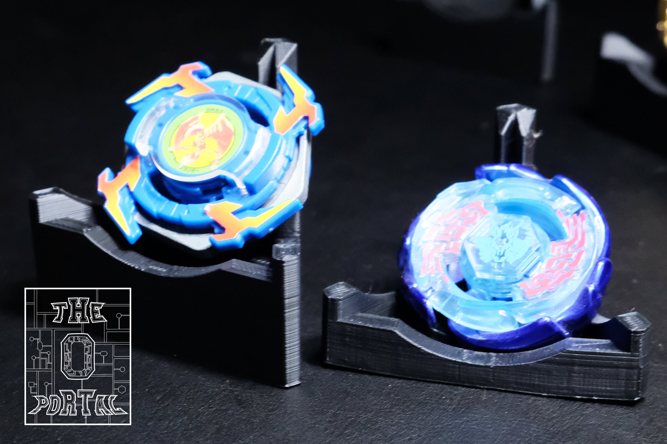 Set of 5 Multi-Purpose Beyblade / Packaging Display Stand